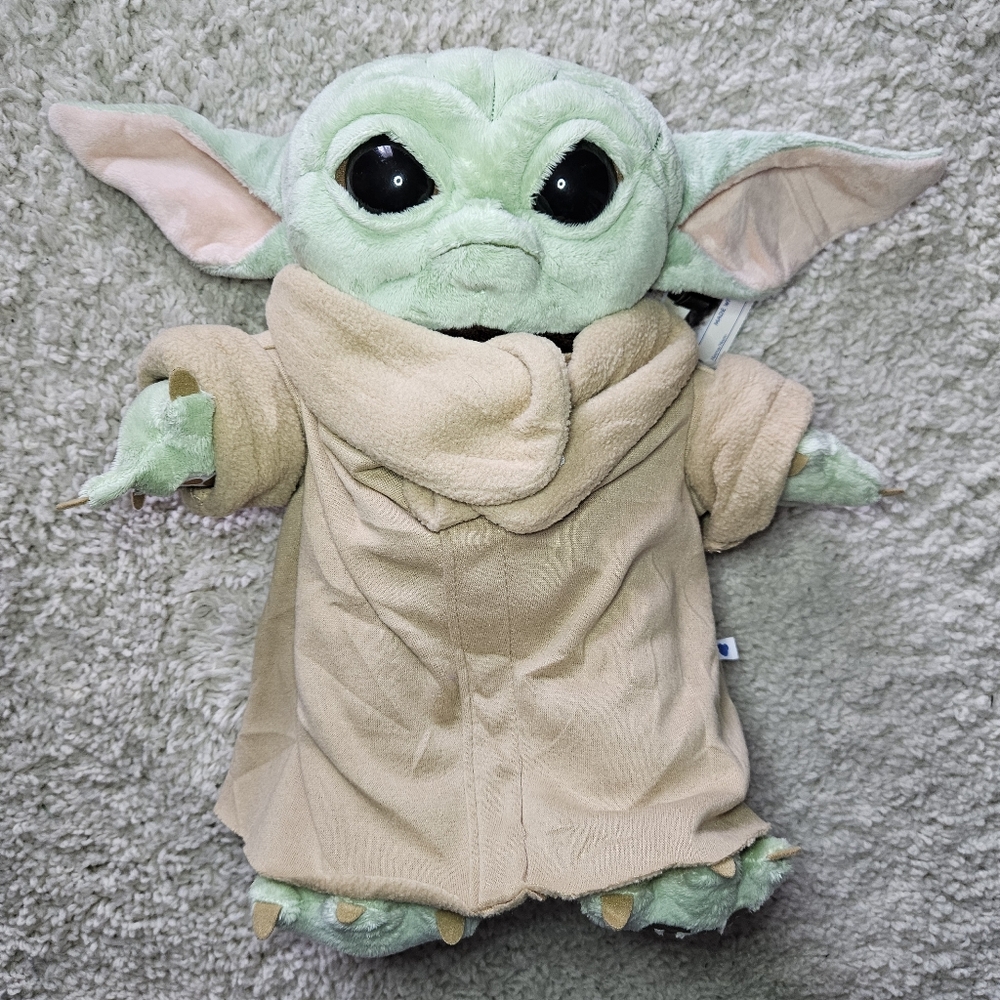 Build A Bear The Child Baby Yoda Star Wars Madalorian